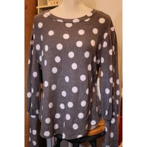 Another Reason Gray white dots Sweater NWT Size Large